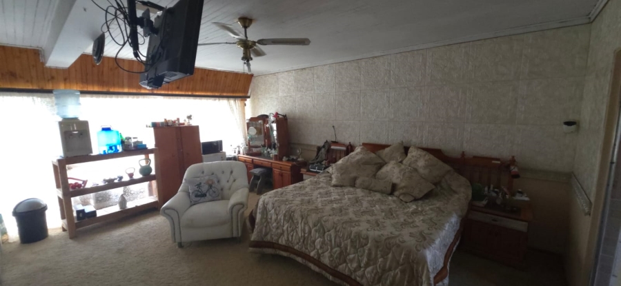 6 Bedroom Property for Sale in Wilkeville North West